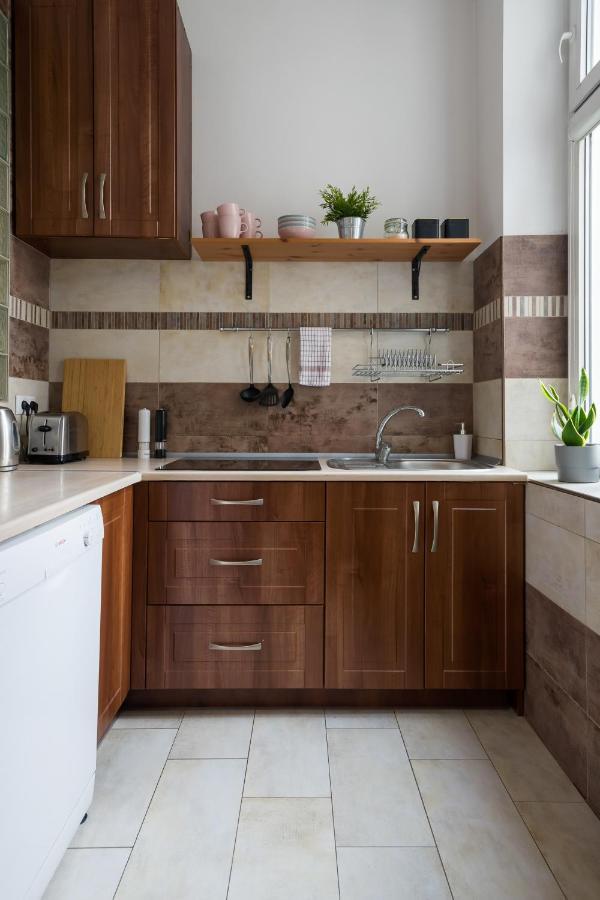 Discover Krakow Apartments - 3 Rakowicka St - Classic Apartments Near Main Station - Netflix Exterior foto