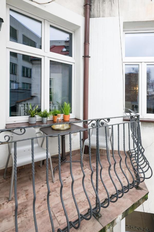 Discover Krakow Apartments - 3 Rakowicka St - Classic Apartments Near Main Station - Netflix Exterior foto
